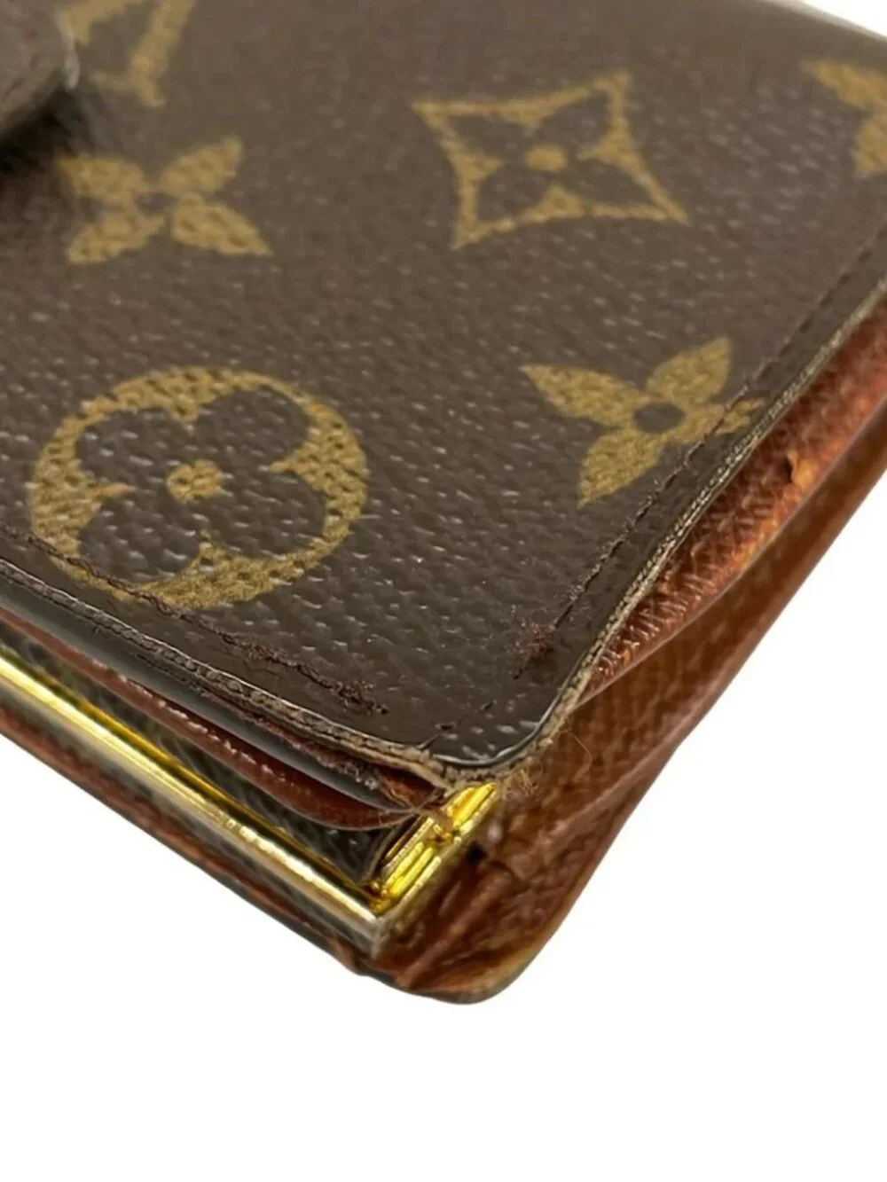Louis Vuitton accessories	box dust